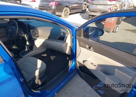 2017 Hyundai Elantra Se z USA, uszkodzony, nr VIN KMHD74LF6HU395306